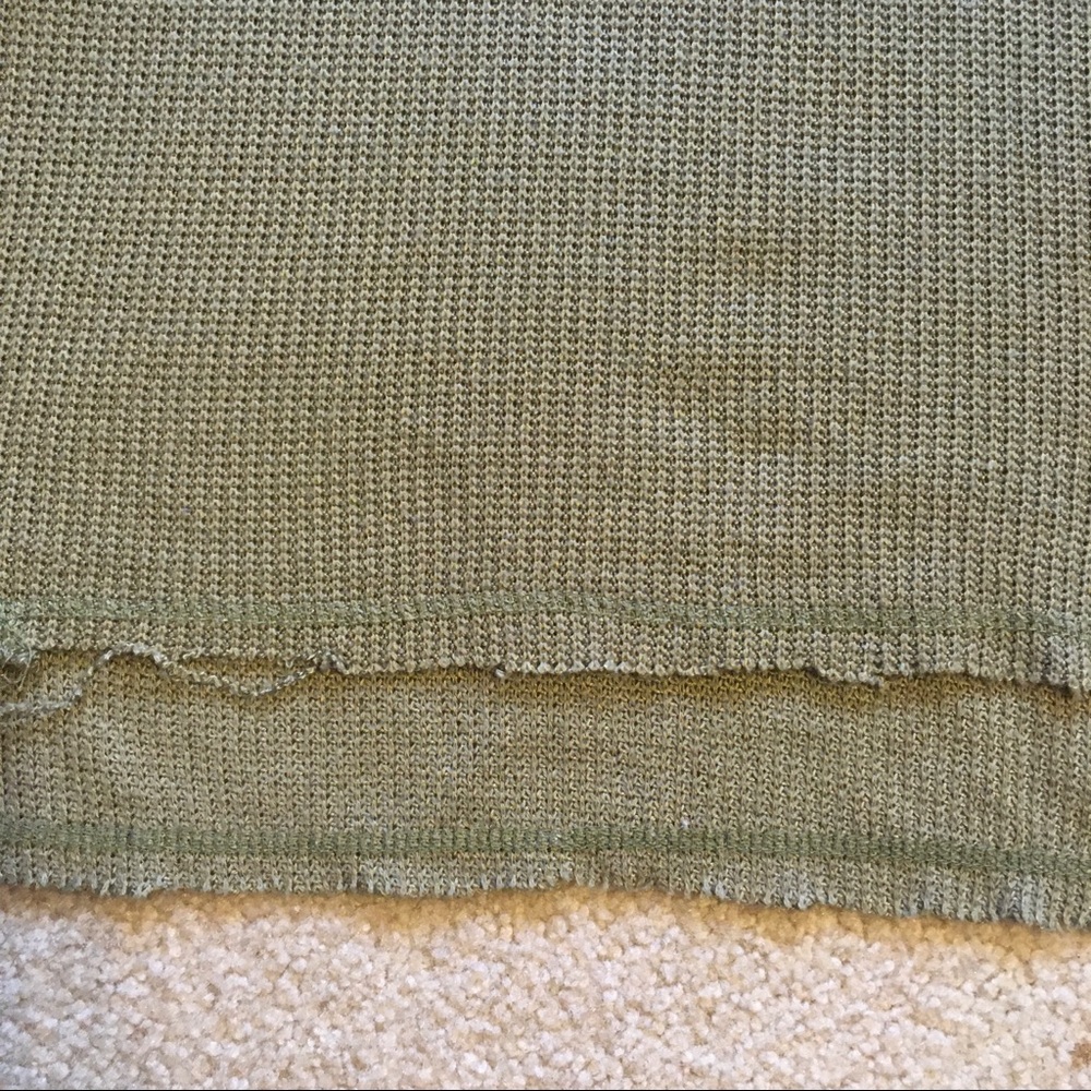 Open Shoulder Sweater - Picture 6 of 10